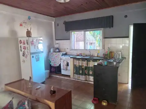 Casa en Venta en Garin, USD 65.000