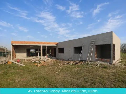 Casa en Obra Avanzada en Altos de Luján, Luján en Venta
