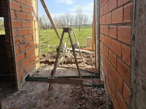 Casa 5 ambientes con 2 baños