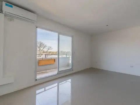 Av. Chorroarín 400 , Piso 4