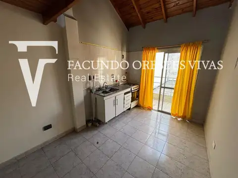 Depto Tipo Casa 2 ambientes con 1 baño