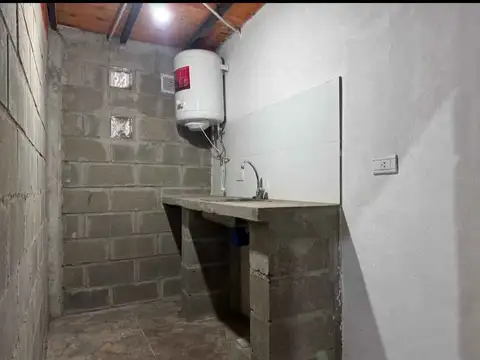 Galpón en alquiler en Paracao