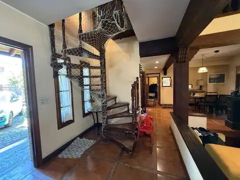Casa en Venta de 5 dormitorios