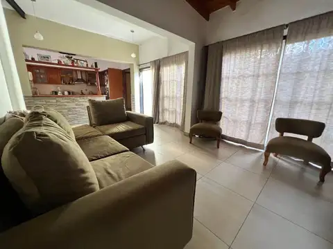 Venta excelente PH 4 ambientes reformado a nuevo 