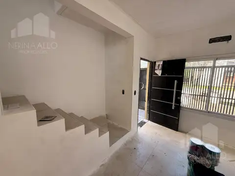 Venta Ph CASA  3 Ambientes Con Cochera en Ituzaingo Norte