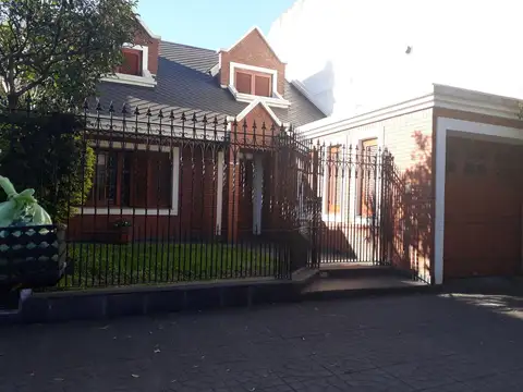 Teodoro Plaza  al 3800