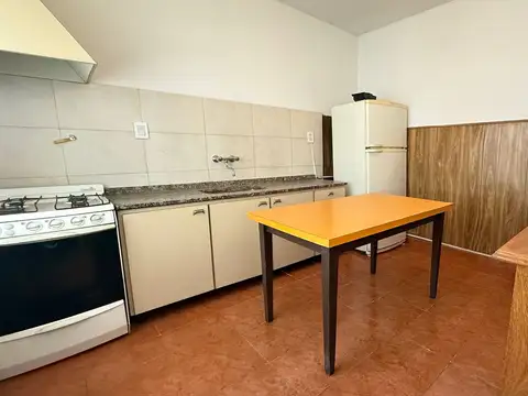 Depto Tipo Casa 2 ambientes con 1 baño