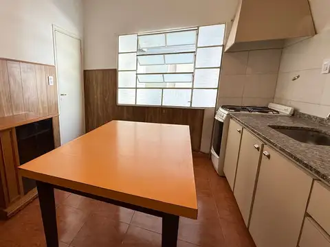Depto Tipo Casa en Venta 51 años