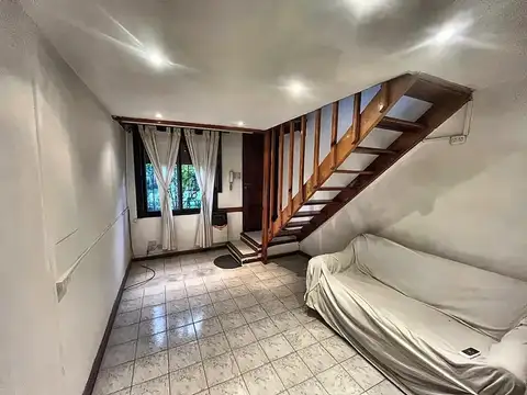 Depto Tipo Casa en Alquiler de 1 dormitorio