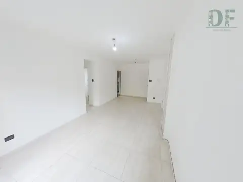 Juan Carlos Cruz 1100 , Piso 1
