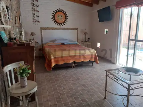 CASA EN VENTA B°QUINTANILLA  GUAYMALLÉN