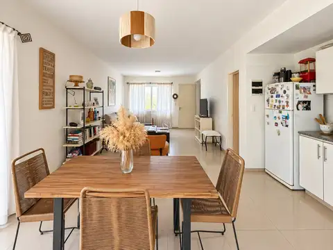 Departamento 4 ambientes con 2 baños