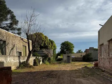 DR. ALDO BUSTOS 2100