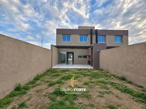Depto Tipo Casa en Venta de 3 dormitorios