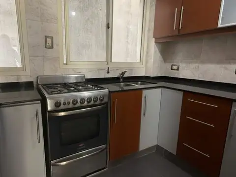 Departamento 4 ambientes con 2 baños