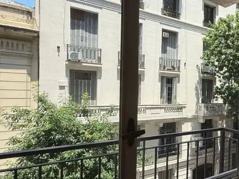 VENTA 4 AMBIENTES CON BALCON AL FRENTE  BALVANERA