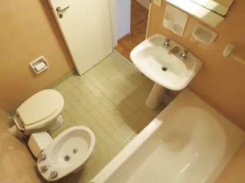 Palermo, Bulnes, 1900, 2 amb, 50m2, u$S 850 + luz + gas + internet. 30-06-26