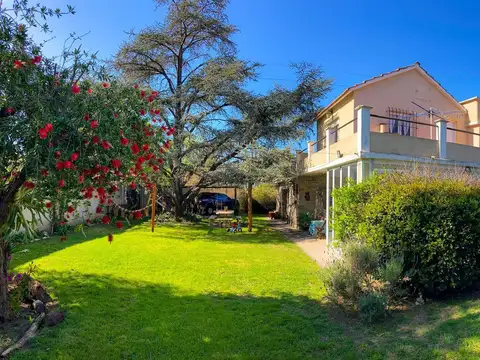 CASA 4 AMBIENTES EN VENTA EN ADROGUE APTO CREDITO