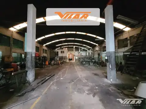 Galpón  /  Deposito de 1100m2 a metros de Panamericana y Ruta 197 - El Talar