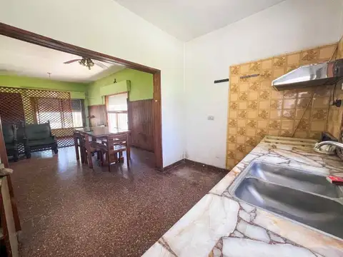 Casa 3 ambientes con 1 baño