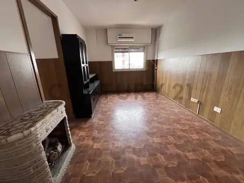 Alquiler Departamento 2 Ambientes en Villa del Parque – Piso Alto, Muy Luminoso