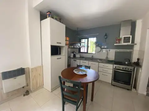 permuto vendo  CASA CON GRAN QUINCHO Y PILETA. inversores