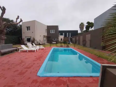 Casa en venta Barrio cerrado El Carmencito