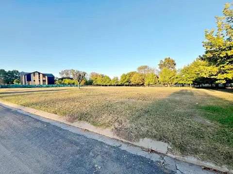 Terreno en Venta 45  mts Fondo