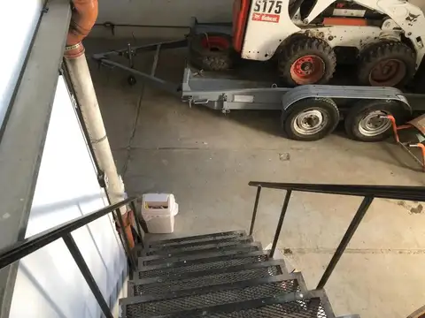 Locales Colectora. Cod: 10987