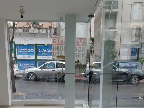 Local en Alquiler en Alberdi, $ 750.000