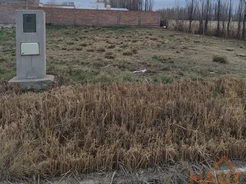 Terreno en Barrio La Emilia Fernandez Oro