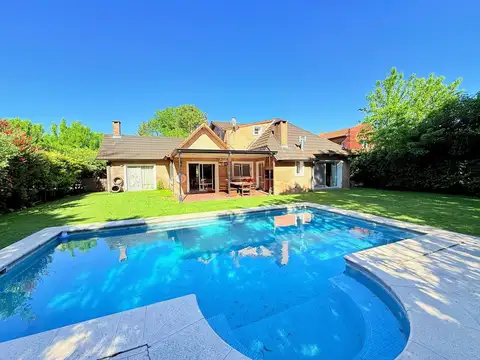 VENTA CASA 5 AMB. PILETA PARRILLA, PILAR DEL LAGO