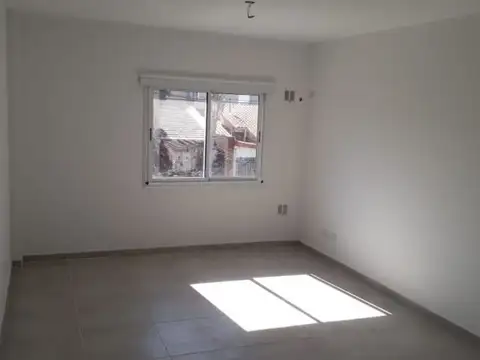 Departamento en Venta en Villa Luzuriaga, USD 44.500