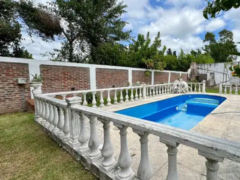 Terreno en Venta en Villa Gobernador Udaondo, USD 400.000