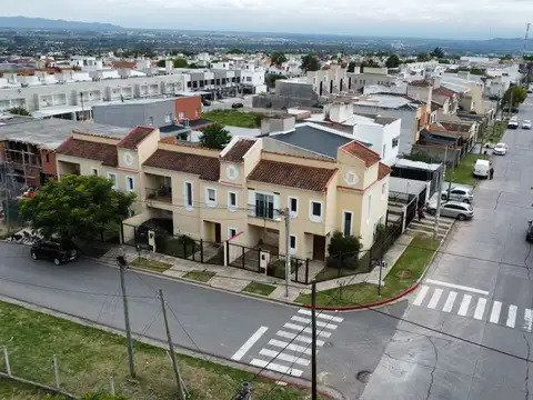 VENTA duplex dos dormitorios Grand Bourg Salta