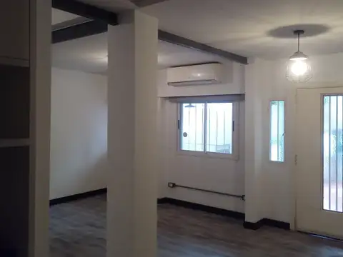 Depto Tipo Casa en Alquiler de 3 dormitorios