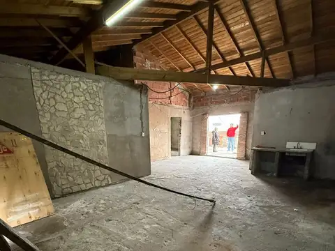 Casa 7 ambientes con 3 baños