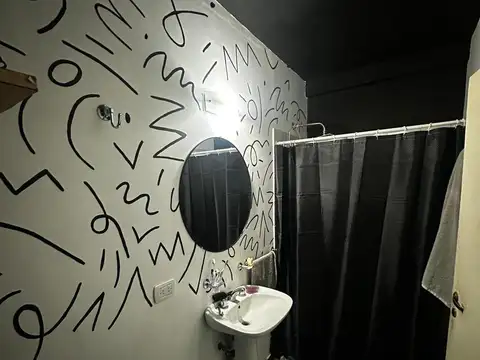 Casa en venta - 2 Dormitorios 1 Baño - 300mts2 - La Plata