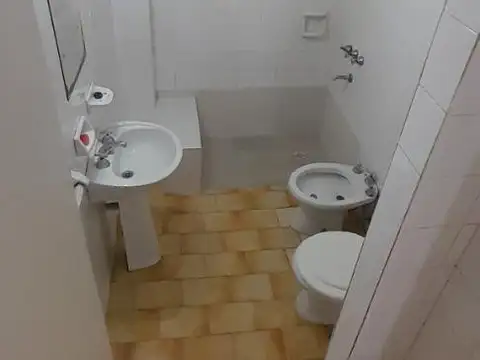 Departamento en Alquiler 42 años