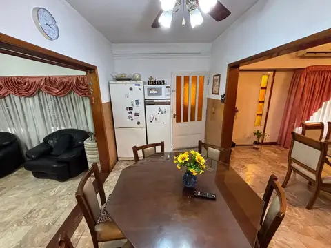 Depto Tipo Casa en Venta en Mataderos, USD 180.000