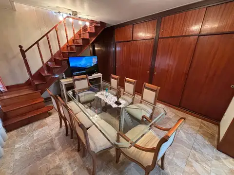 Depto Tipo Casa en Venta de 4 ambientes