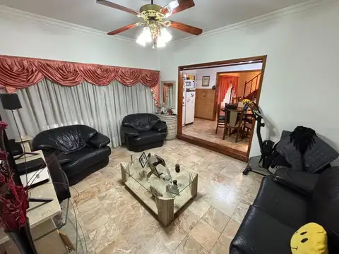 Depto Tipo Casa en Venta 40 años