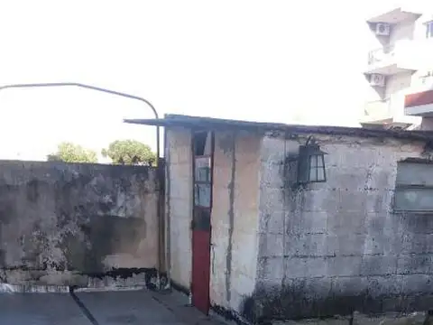 Depto Tipo Casa en Venta en Santos Lugares, USD 75.000