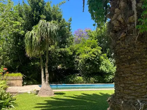CASA EN VENTA CON PILETA, RANELAGH