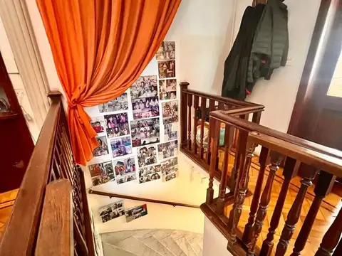 Depto Tipo Casa en Venta de 5 ambientes