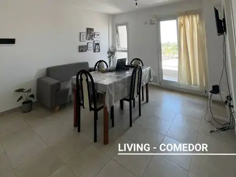 Depto Tipo Casa 2 ambientes con 1 baño