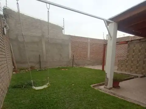 Casa 3 ambientes con 2 baños