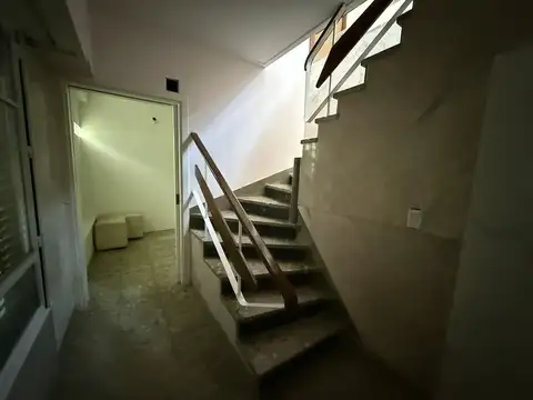 Oficina en Alquiler al Oeste