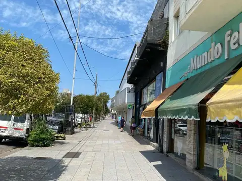 Av. Independencia 3400