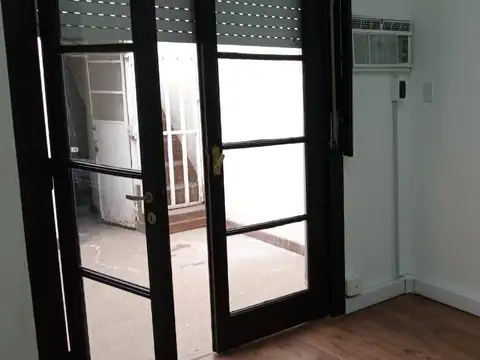 48 e/ 7 y 8 n 645 PA